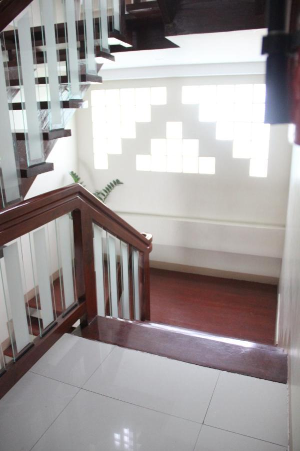 Happytelle Hotell Dipolog Eksteriør bilde